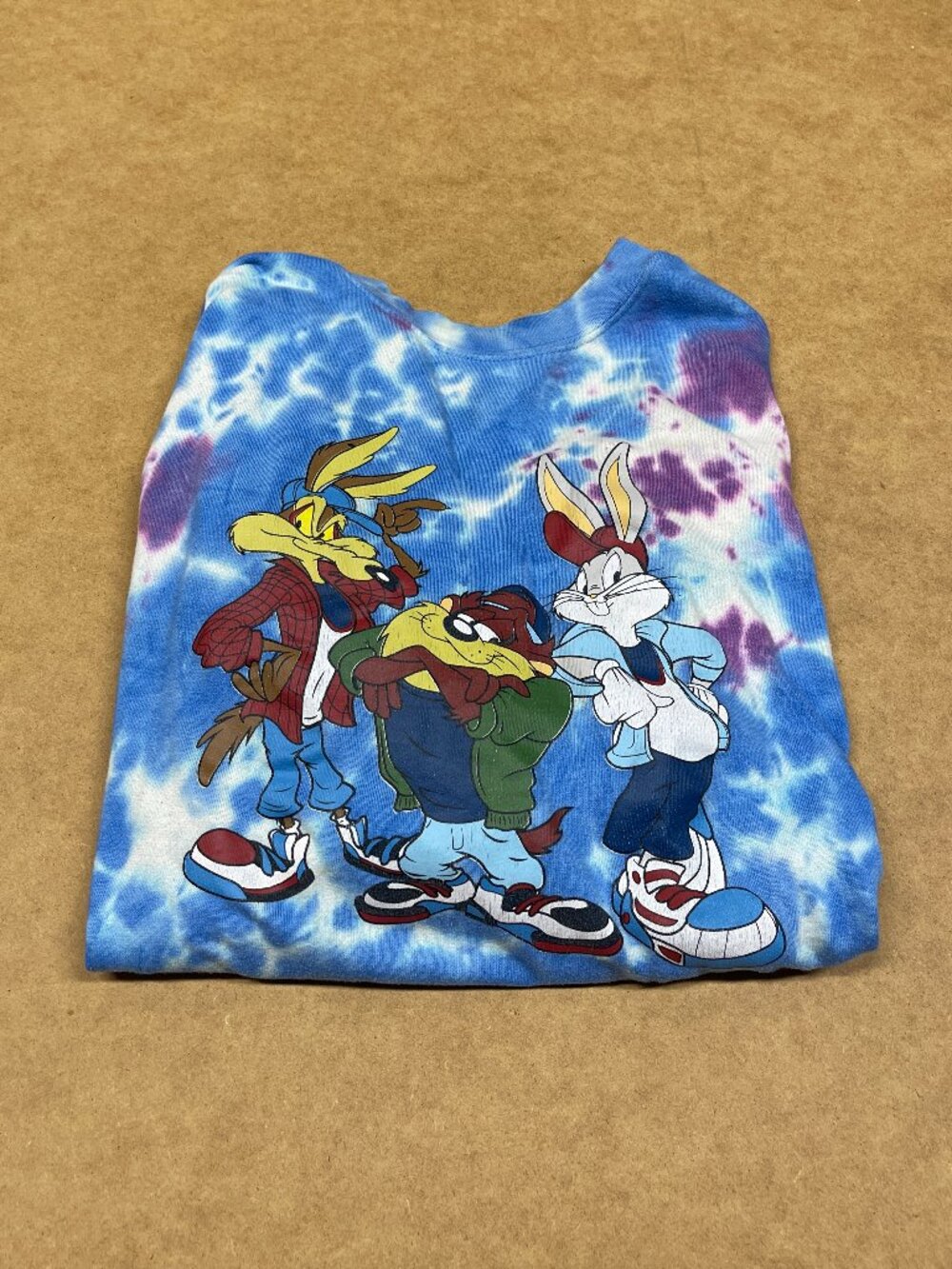 Vintage Looney Tunes Sweatshirt Medium Tie Dye Bugs Bunny Taz Sylvester